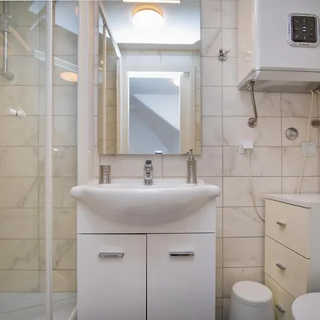Bell Apartment *